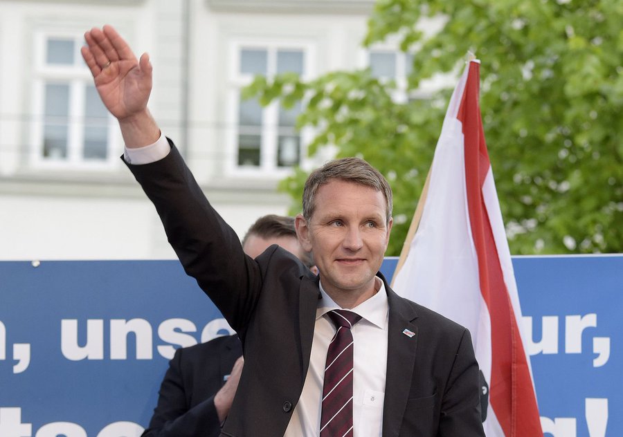 Weißer Rabe tweet media