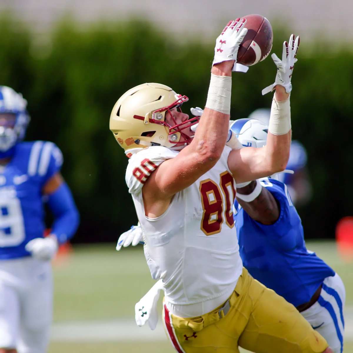 JubeeM81's tweet photo. After a great conversation with @julianrowecohen I am blessed to receive an offer from @BCFootball ! 

@coachbanks9 @LoomisFootball https://t.co/ugkHk4zgEr