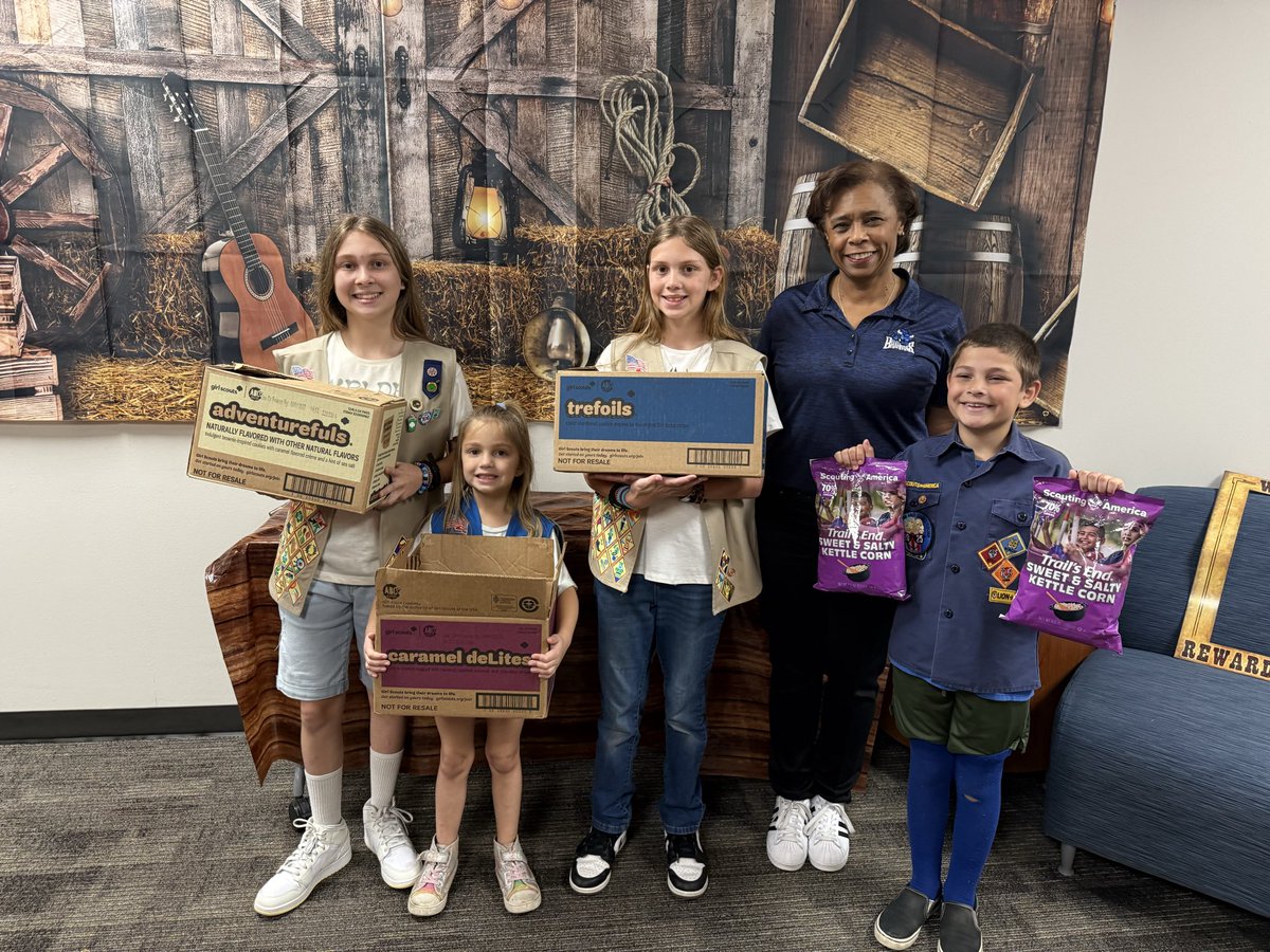 MsWardCFISD's tweet photo. Thank you to this amazing @BleylCFISD family who donated sweet treats to our staff! @awmoulton @MProvoCFISD @CyFairISD https://t.co/ZVmnV5RQqh