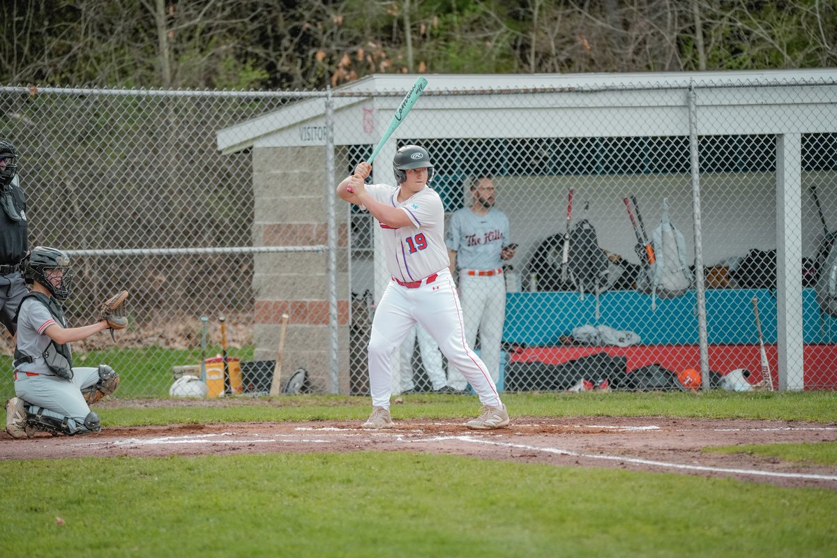 coachbiehler's tweet photo. One rough inning did in JV Baseball in a 10-5 loss at LaSalle. Alex Therrien doubled, singled and drove in 3 runs. Joey Shevy was on base three times and stole 3 bases. Zack Manning doubled and scored a run. Tim O’Brien had 1 RBI and 1 R. @Maphillbaseball @MH_Athletics https://t.co/twgyFDacpZ