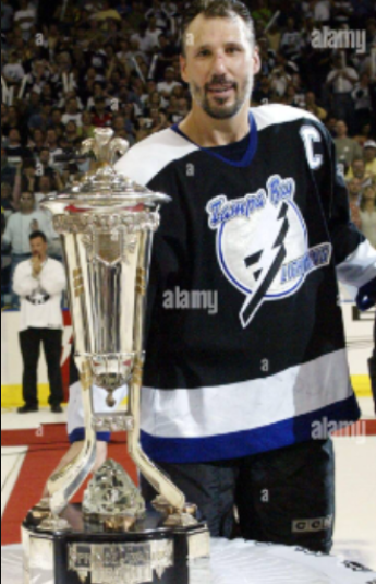 hockey_vintage's tweet photo. 22 years ago today ON THIS DAY in hockey history (May 22, 2004):

Fredrik Modin scores the game-winner as the @TBLightning beat the Flyers 2-1 in Game #7 to eliminate Philadelphia and advance to the Stanley Cup Final for the 1st time in franchise history https://t.co/9g4vX9UNcj