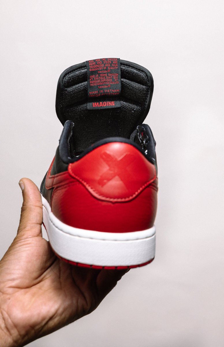 devgotsnkrs's tweet photo. Imagine that! 🥷🏾❌❌ @Jumpman23 x @Nike  #banned1s #jordan1 https://t.co/n3V4KoXHUG