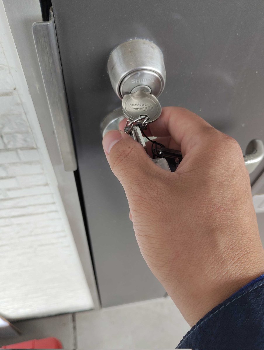鍵屋 Locksmith tweet media