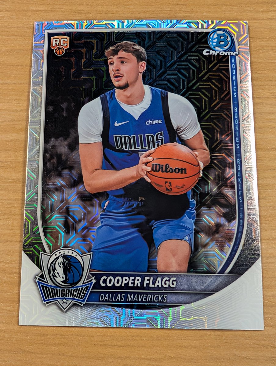 TanmanCards's tweet photo. 2025-26 Bowman basketball Cooper Flagg RC Mojo Refractor - $40 shipped

@ILOVECOLLECTING @3bangerbreaks @cardboardbst @LAcarddude https://t.co/EiXnFujlZl