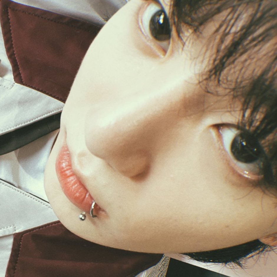 정국⁷ tweet media