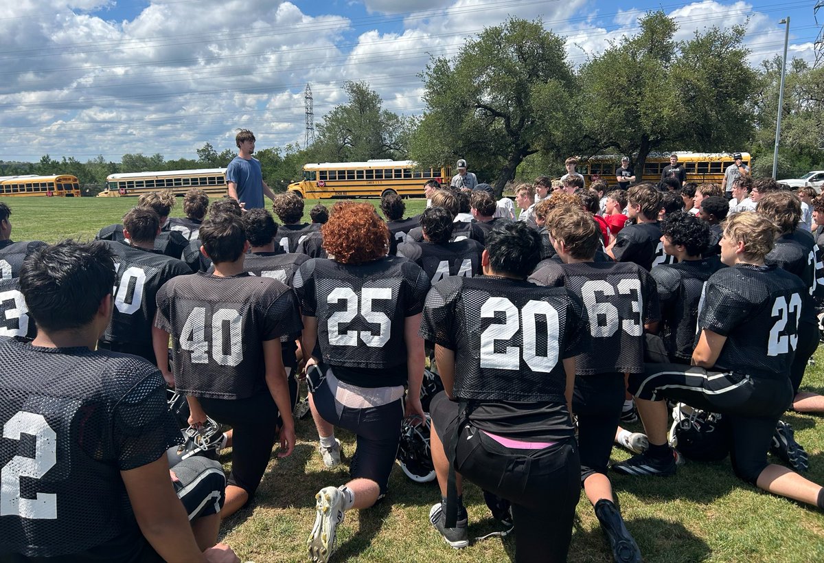 Vandegrift Football tweet media