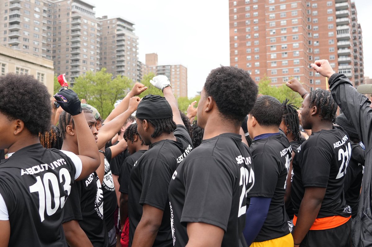 Elite V Showcase tweet media