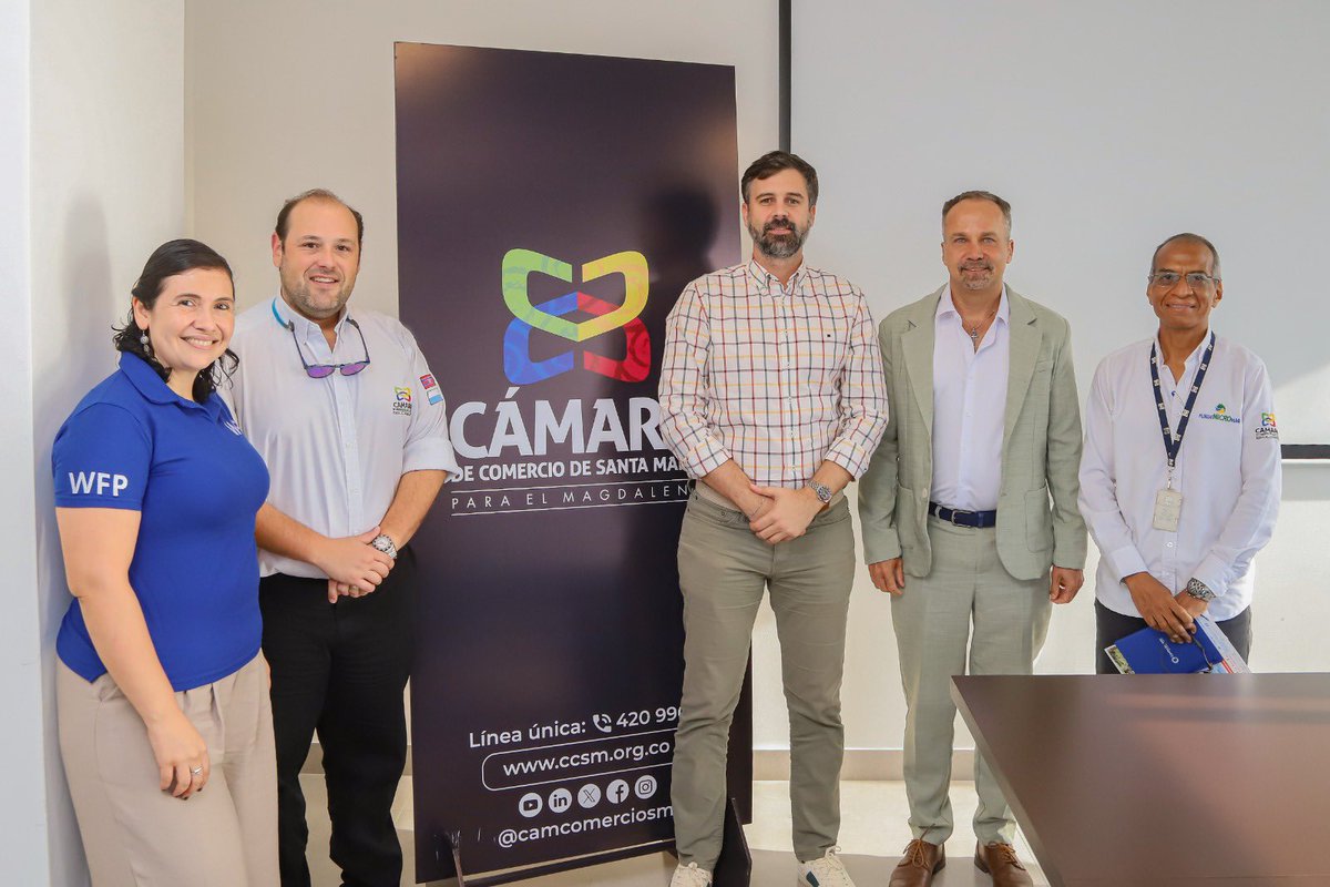 CamComercioSM's tweet photo. 1/2 La articulación institucional sigue generando oportunidades para fortalecer el desarrollo social del territorio.

El presidente ejecutivo @cjjaramillor sostuvo un encuentro con Nils Grede, director país del Programa Mundial de Alimentos @WFP_Colombia , para conocer oportunidades de trabajo conjunto que permitan ampliar el impacto de iniciativas en el Magdalena.