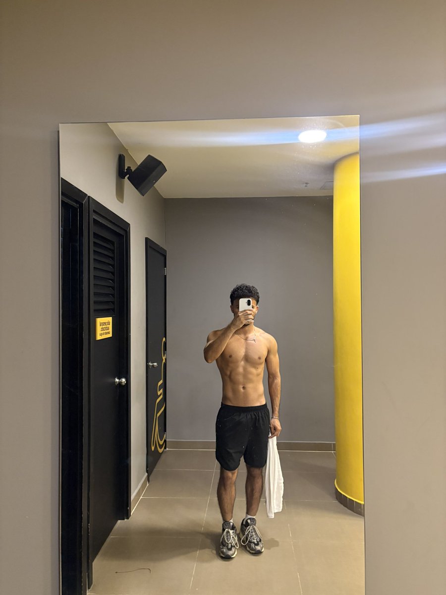 el pecho y el abdomen on pointtt