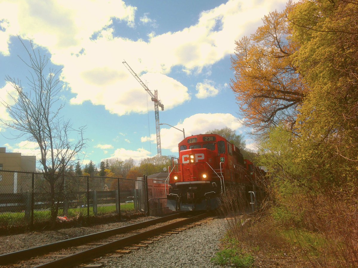 dieantik's tweet photo. almost got hit by a train today while doing a studio site visit https://t.co/j4RGpq8MpJ