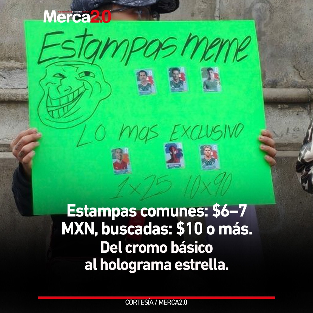 Merca20's tweet photo. La fiebre del Mundial 2026 llegó al corazón de CDMX, frente a Bellas Artes, cientos de coleccionistas improvisaron un tianguis para intercambiar y vender estampas del álbum Panini más grande de la historia. 

Lee el artículo completo aquí:  https://t.co/mYsDODT2Br https://t.co/BR5rxgMbty