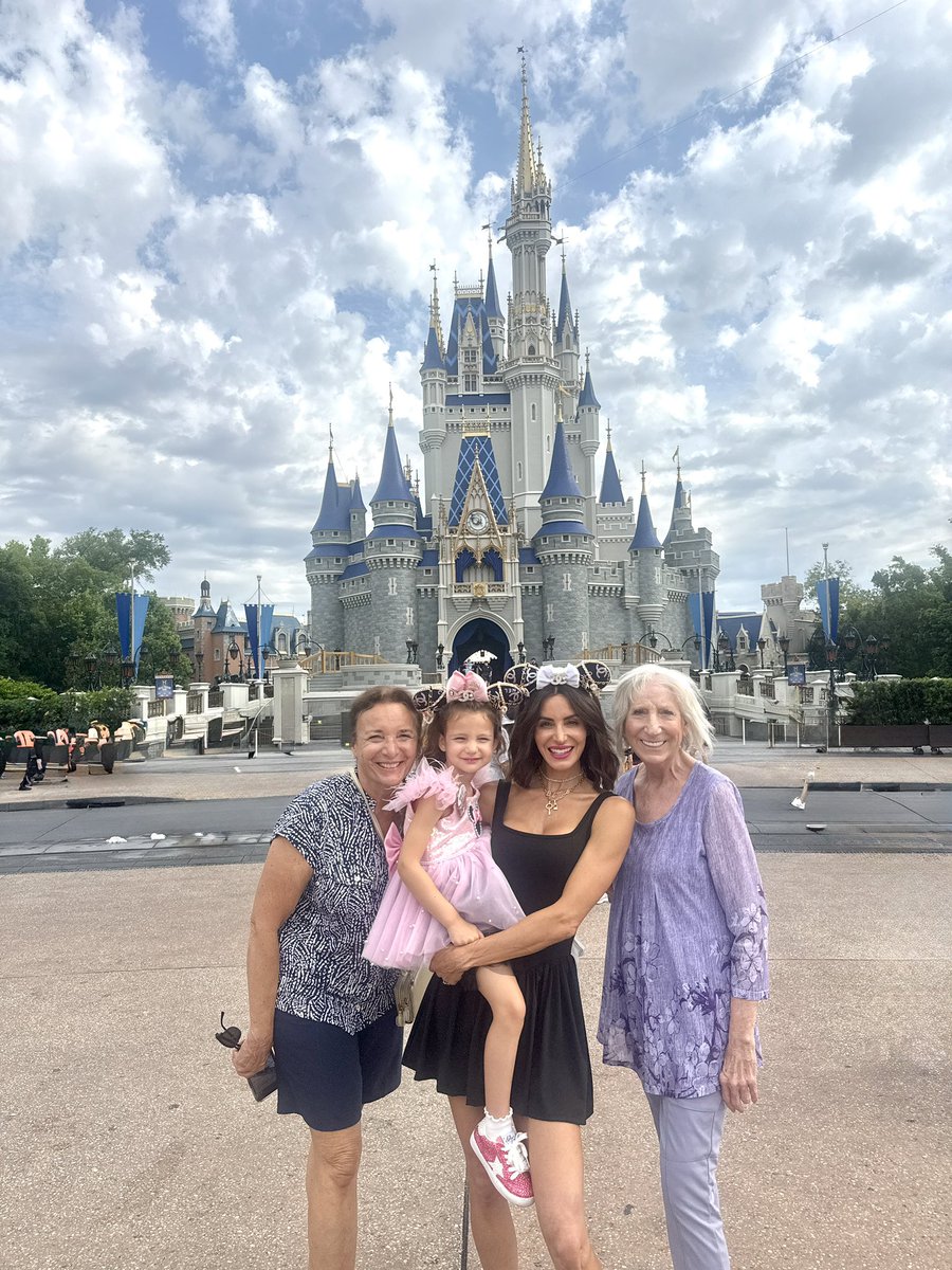 Samantha Busch tweet media