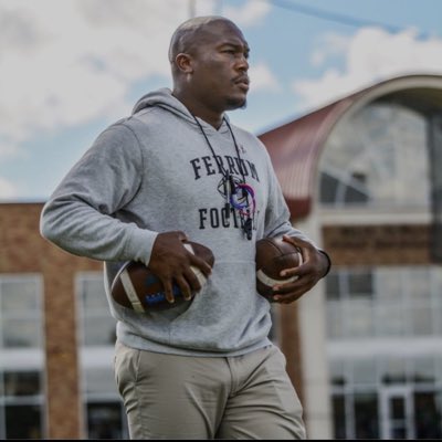 Lawrence Robinson tweet media
