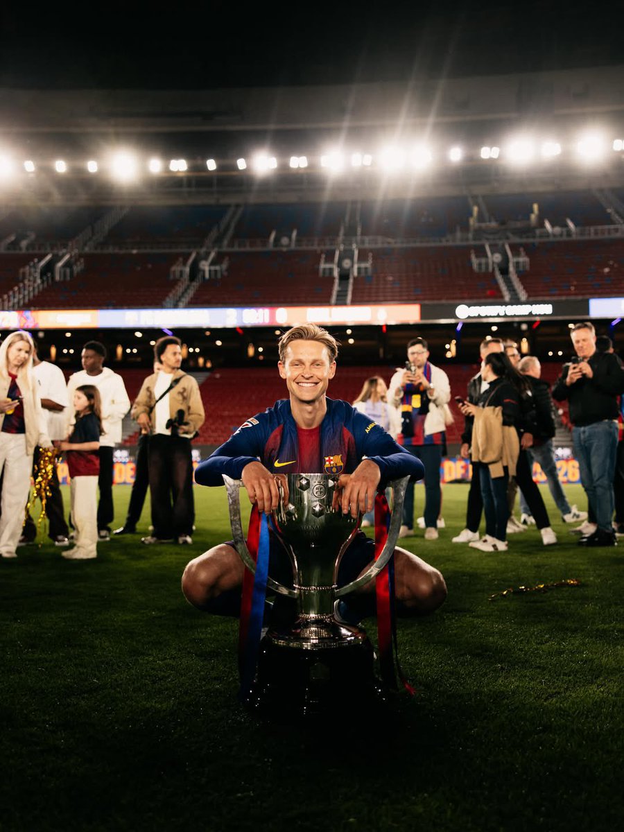 Frenkie De Jong HQ tweet media