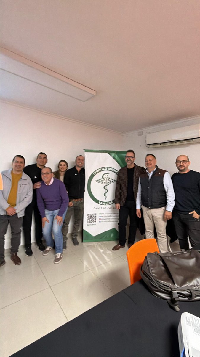 FAARDIT's tweet photo. Estos encuentros permiten promover el trabajo en red y continuar impulsando una formación médica de calidad con mirada federal.

🤝🏼 Gracias a la Asociación de Radiología y Diagnóstico por Imágenes San Luis y a Biobox por acompañar esta iniciativa. https://t.co/RXdYweVq2j