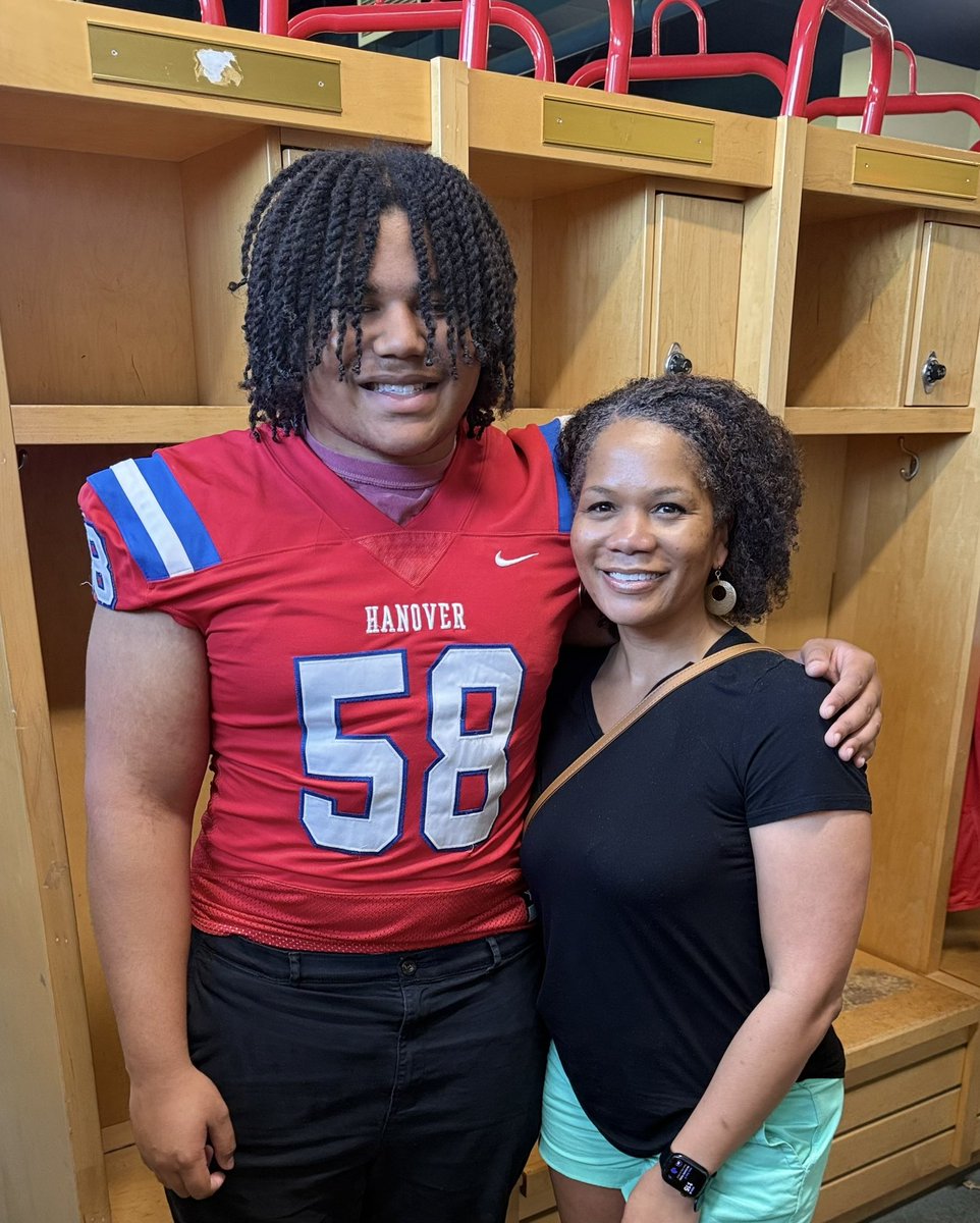 ifrid333's tweet photo. Had an amazing visit at @HanoverCollege. Great chats with all the coaches and love the campus. Thank you for having us!

@JakeDunc @DLCoach_Danford @CoachSmith_53 @OwlBuzz @CSmithScout @BNewman60 @MUSOwlsAD @CoachPaulWarner https://t.co/hwm9vD2UWs