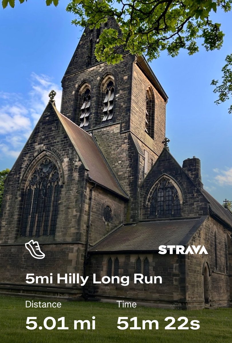 HellingtonBoots's tweet photo. #MondayRunDay in the bag.
Nice steady 5 miles - lovely evening out.
Carlton Church pictured
#LegsAndLaces
#Runna https://t.co/MpGuZgkWgK