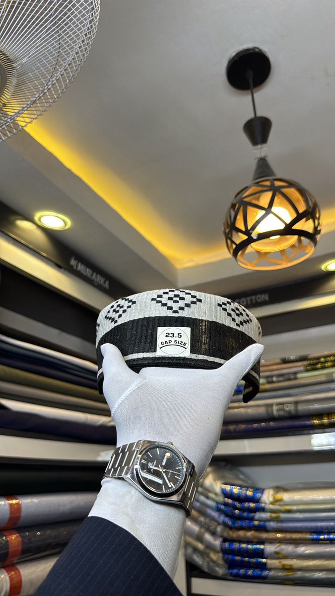 saa_textiles's tweet photo. SÜPER BANGOOL 
PRICE; 29,999
08024293027 I Location kano, Nigeria https://t.co/Puz0wQI0l8
