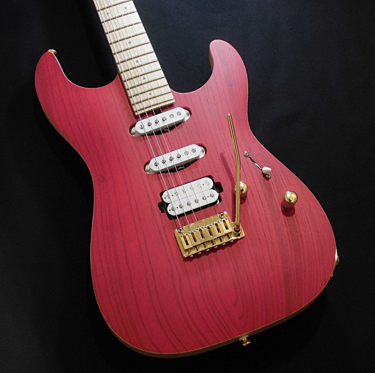 Kz Guitars WorksさんのVersaを買ってから、日本のコンポーネント