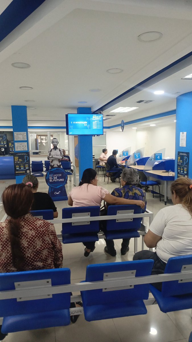 GeorgeWagner25's tweet photo. Por cualquier lado que quiera rescatar algo de @CNT_EC es imposible. Me han Falsificado documentos, solo hay dos cajeros para atender a los clientes, no funciona bien el AA hace calor, la gente quejándose del servicio. Creo q está empresa debería desaparecer o ser mejor manejada https://t.co/dXZUPV0PoB