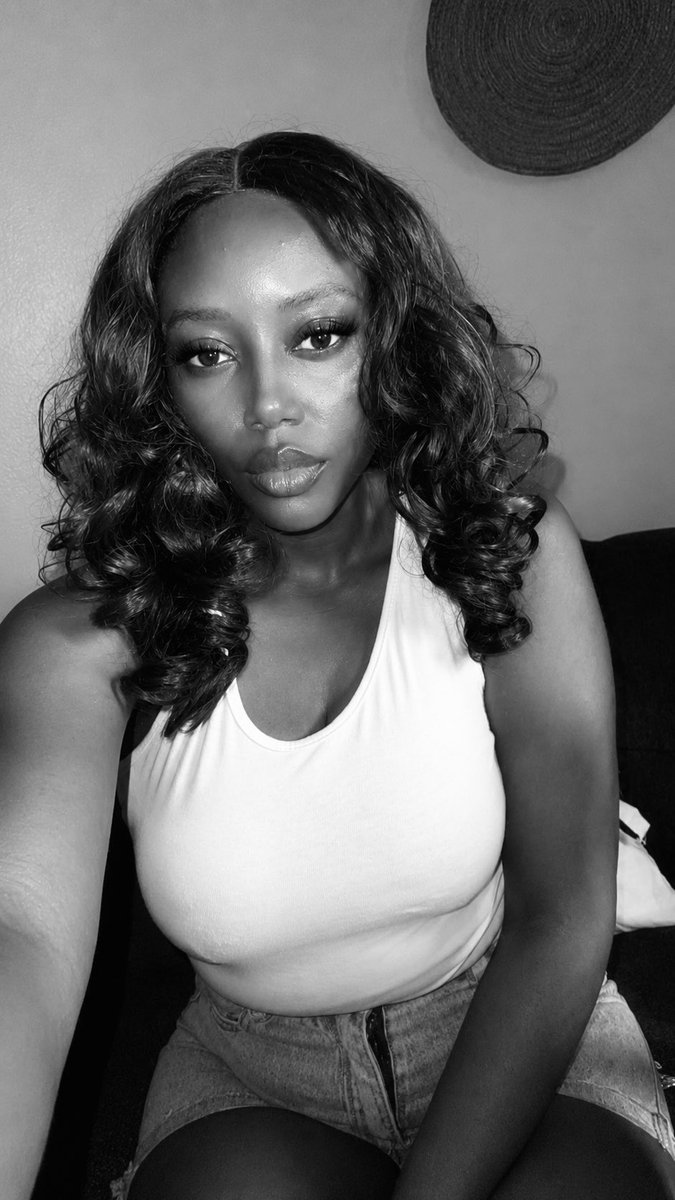 omowunmi1998's tweet photo. Doja 🌻🌼 https://t.co/wmy5OiJr3x