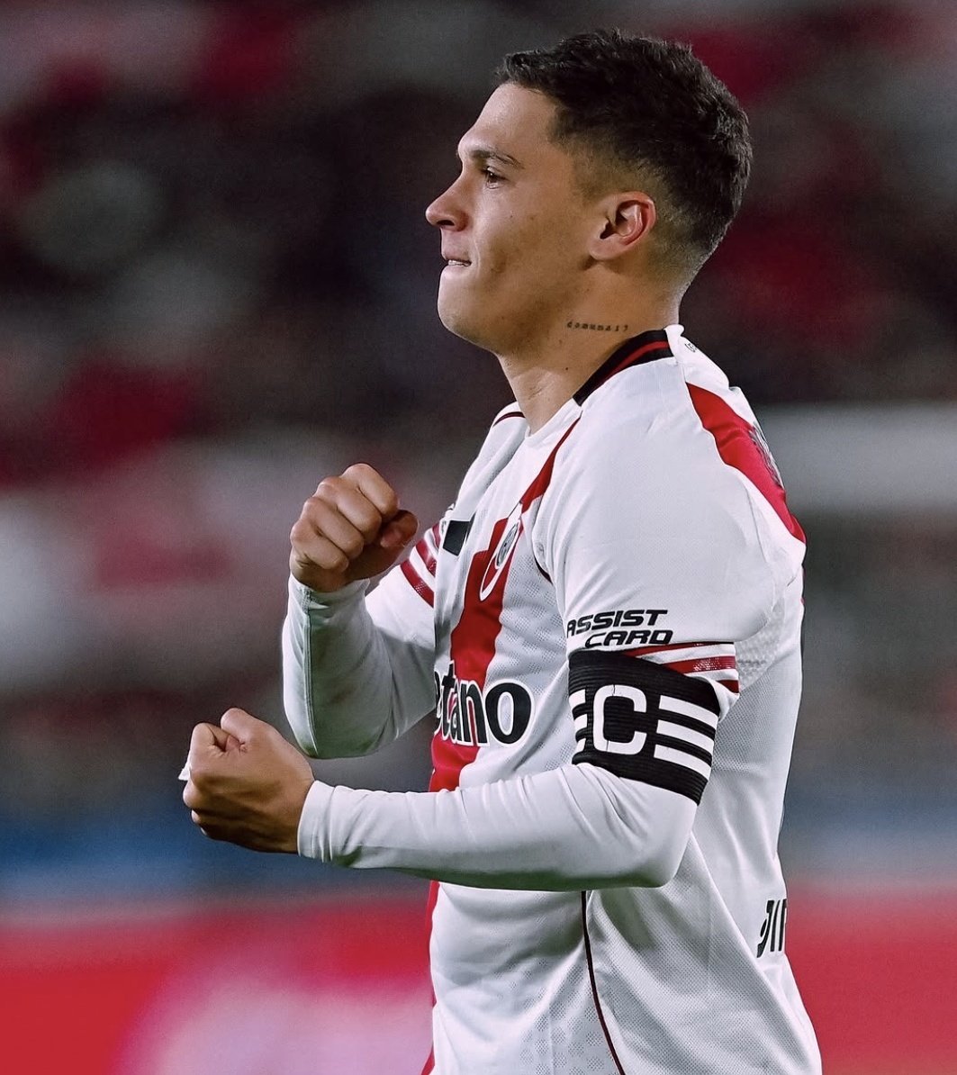 Te amo, gordo. Sos el mejor capitán que puede tener River, los que te critican no saben un carajo. Sos la bandera del hincha River.