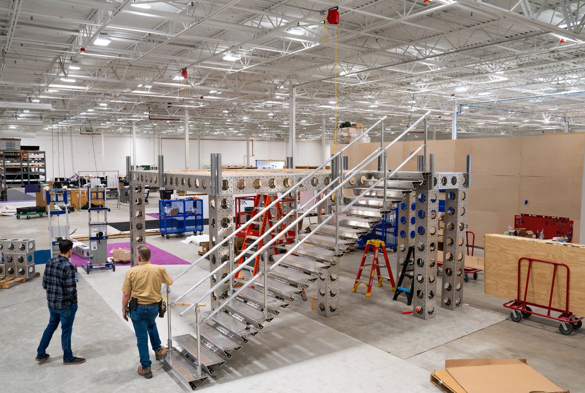 TrinityDisplays's tweet photo. We’re growing, evolving, and continuing to build something special at Trinity Displays! 🦖🛠️🚀 

Our new Portage headquarters marks an exciting step forward for our team and our future. We’re proud to continue investing in #NWIndiana

Thank you to Northwest Indiana Business Magazine for the feature!

📰➡️➡️➡️ https://t.co/BbvljBR0nc