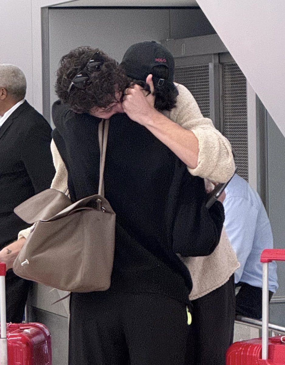 ele nunca esteve assim com ninguém véi se não casar não casa mais