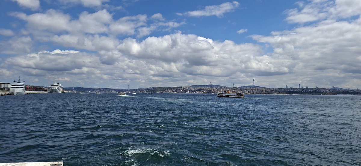 beyzaeroglumar's tweet photo. Son zamanlarda İstanbulum... https://t.co/kLAjvdgboS
