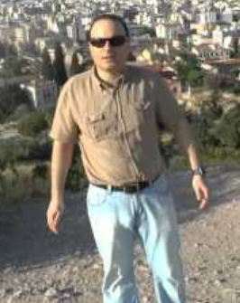 BroSure217221's tweet photo. @christosaigaleo Ο πορνομετανάστης είστε; Διακρίνω πολλές ομοιότητες στη στάση του σώματος. https://t.co/DeckIi8PQc