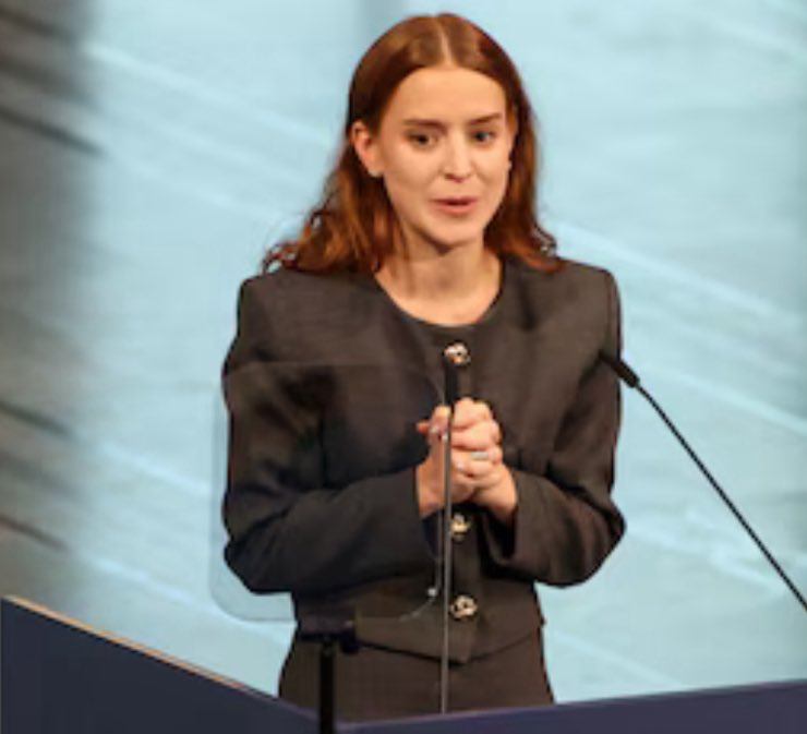 Macarena Suárez  ReeducarnosParaReinsertarnos tweet media