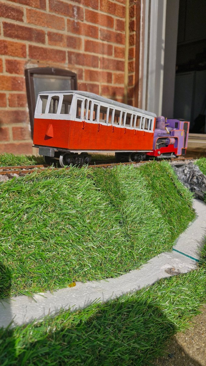 Redimus16's tweet photo. Cool announcement!!

I will be attending my local model railway club's charity exhibition for St John Ambulance with my 0 gauge culdee fell layout!
(Still WIP atm)

If you want to come round or live nearby by, feel free to come over and say hi 👋 and perhaps leave a donation. https://t.co/t1yOQWYn9K