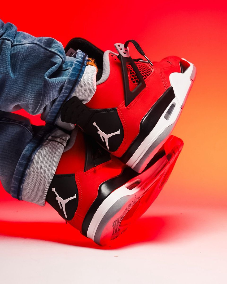 INSANE SNEAKER™ tweet media