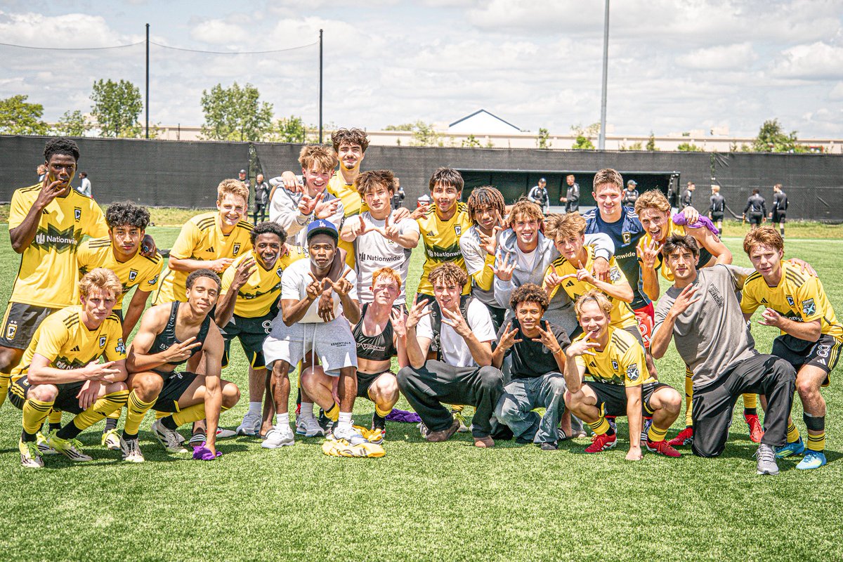 Crew Academy tweet media