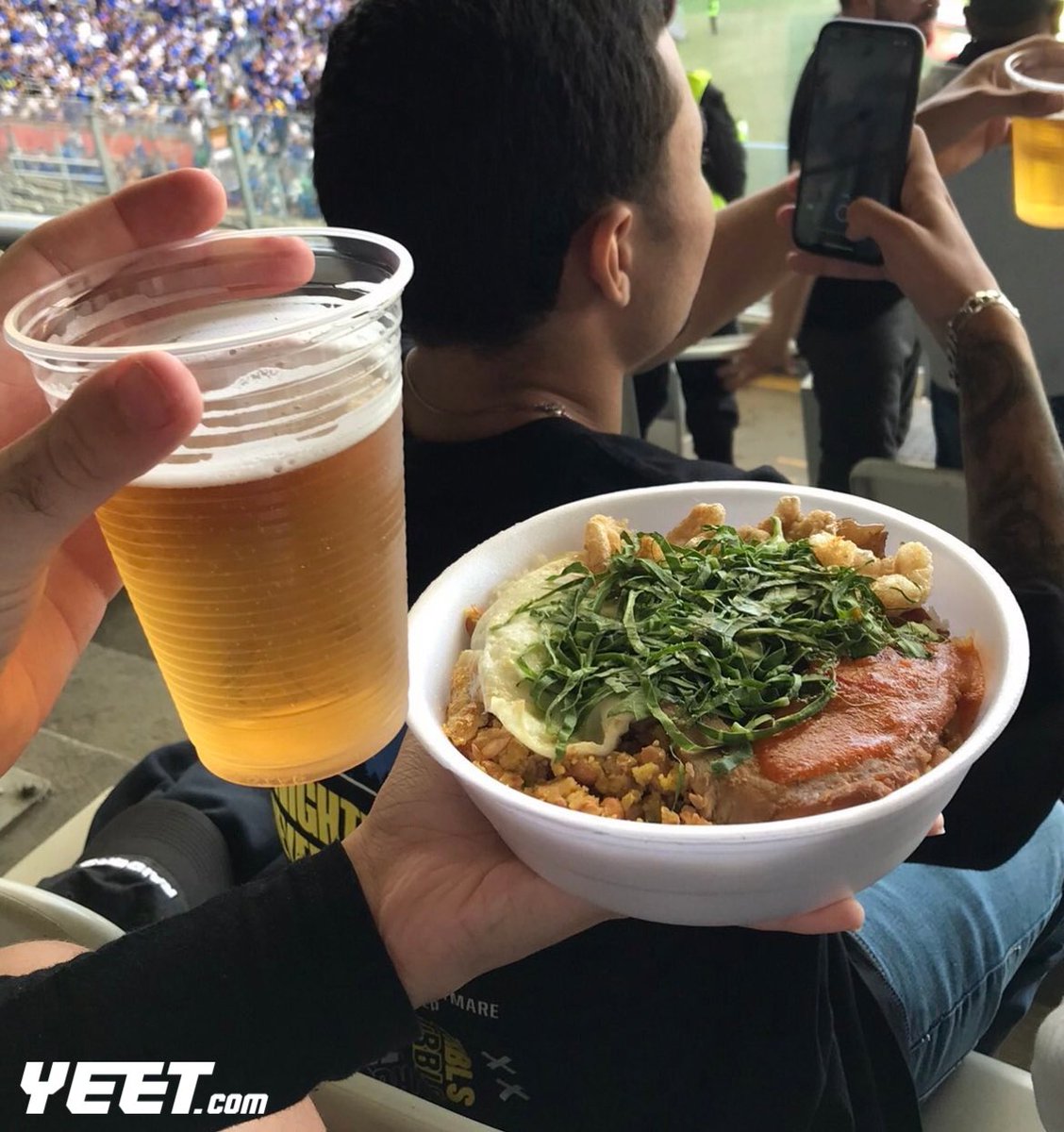 Tropeiro - pork, beans, rice, egg and collard greens at Cruzeiro <a href="/Cruzeiro/">Cruzeiro 🦊</a> 

🇧🇷 R$20 (£3) ⚽️