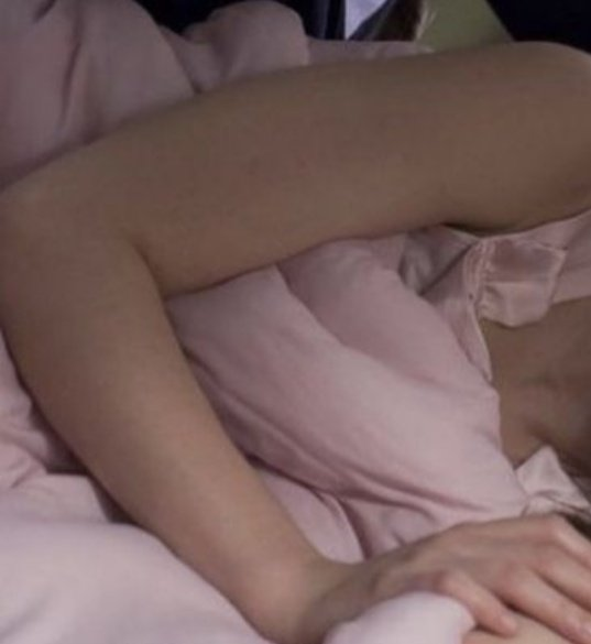 comfortportman's tweet photo. sleepyhead ♡ https://t.co/0KyjDKGueQ