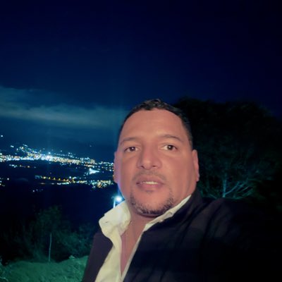 lisandrocas21's tweet photo. #NuevaFotoDePerfil https://t.co/OxtFH4bhTQ