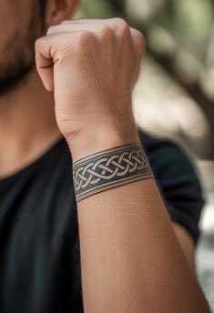 BabaDClint's tweet photo. Simple tattoos ideas 🤭😎 https://t.co/bxlHmk6kwH