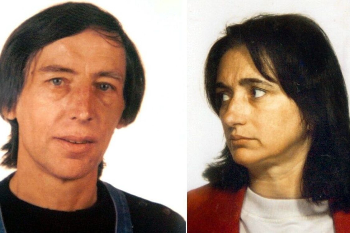 berbereleonard's tweet photo. Ils étaient jeunes.
Ils ont traversé la tempête sous les insultes, les jugements et le harcèlement.
Aujourd’hui ils avancent ensemble, avec leurs 2 enfants, dont un petit ardennais 
Longue vie. (Ce n’est pas Tondelier à droite) https://t.co/3uvGfJfXTW