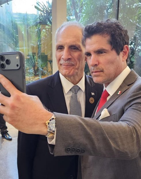 Eduardo Verástegui tweet media