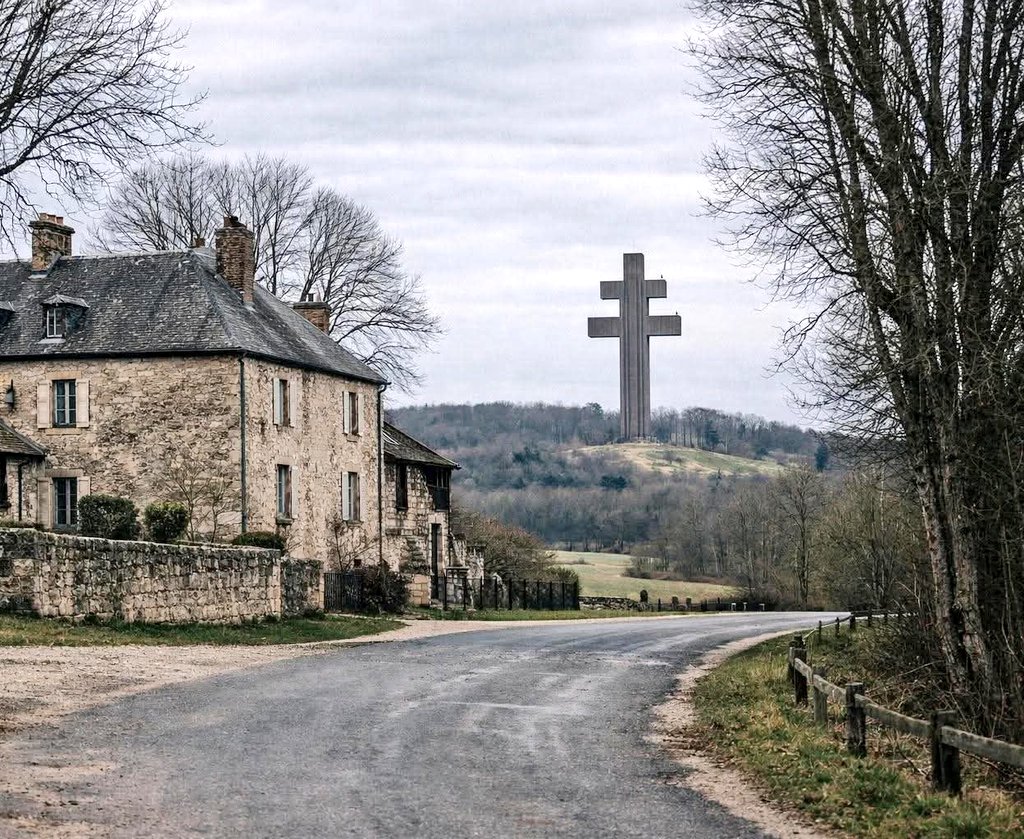 🇫🇷 Gaullisme ☨ tweet media