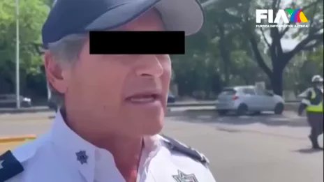 gandallaspoder_'s tweet photo. 🏠⌚ Cuestionan patrimonio de exfuncionario aduanero
El entonces director de Investigación Aduanera, Alex Serú Márquez, habría adquirido una residencia de tres niveles en Polanco por una tercera parte de su valor comercial. https://t.co/L51TQmoVs4