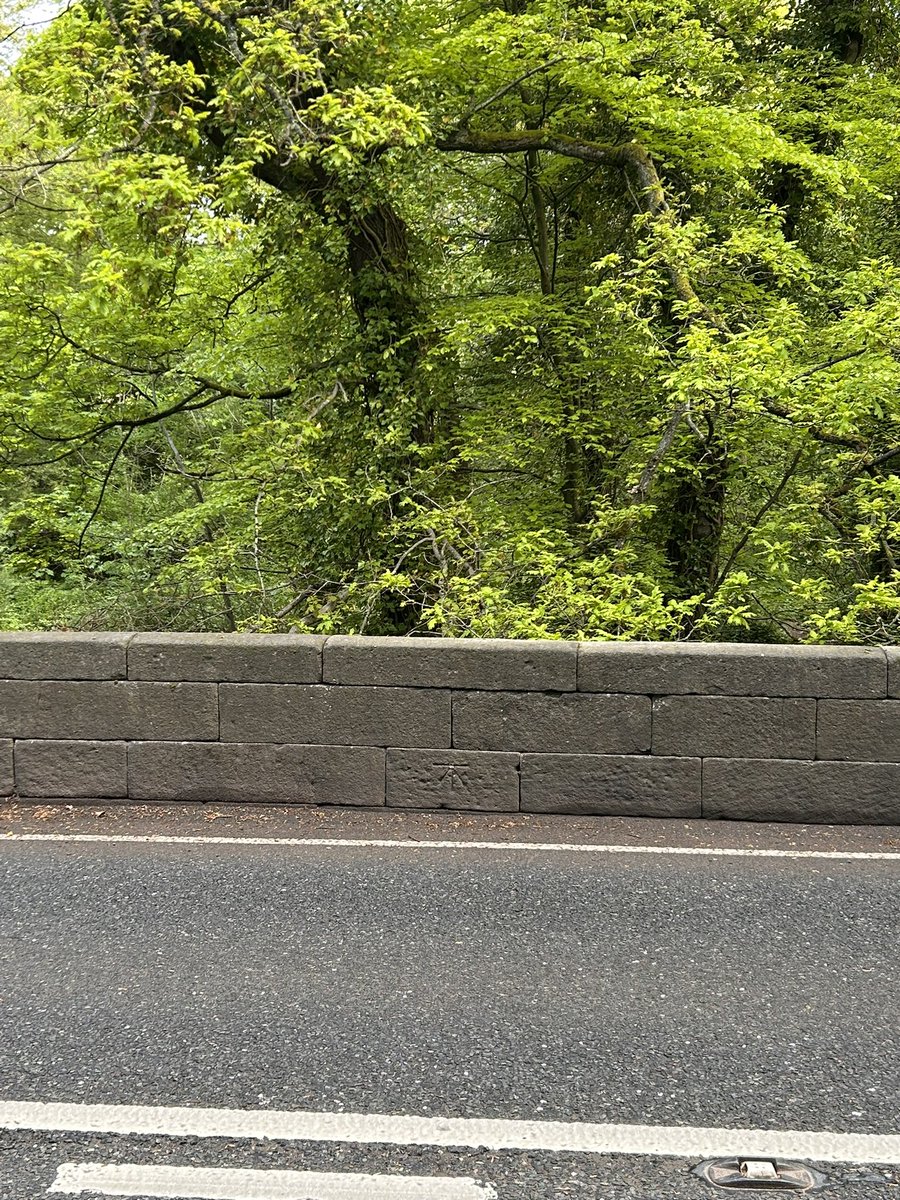 HellingtonBoots's tweet photo. #BenchMarkMonday
A cut-mark with rivet
Rivelin Mill Bridge
#LegsAndLaces 🥾 https://t.co/qc28aSI72y