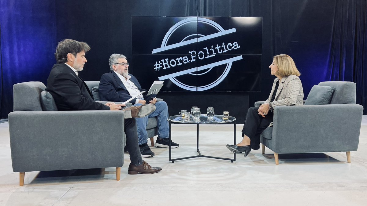 #HoraPolitica tweet media