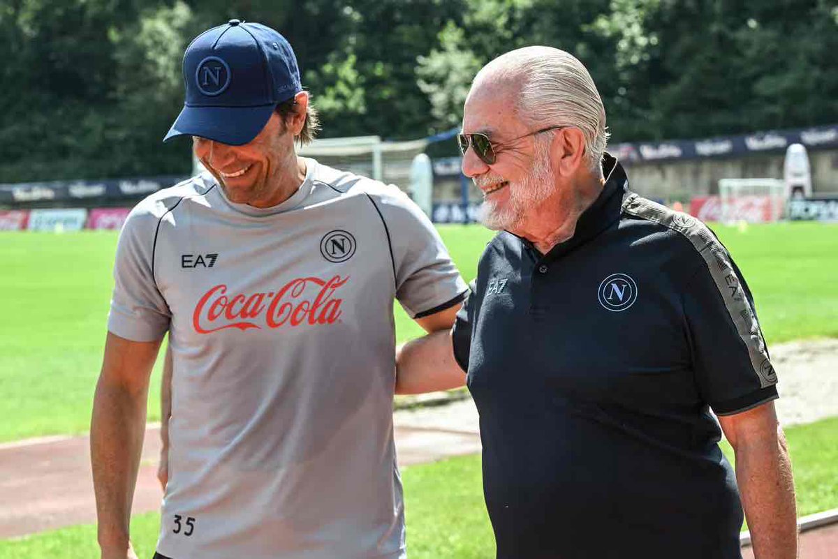NapolisoccerNet's tweet photo. #NapoliBologna 2-3
Brucia questa sconfitta. Dopo un primo tempo floscio il #Napoli rimette le cose a posto ma le scelte conservative di #Conte sono la spiegazione di una sconfitta che pesa! Probabilmente è giunto il momento di affrancarsi dal tecnico leccese! #ForzaNapoliSempre https://t.co/ocGolDJZSD