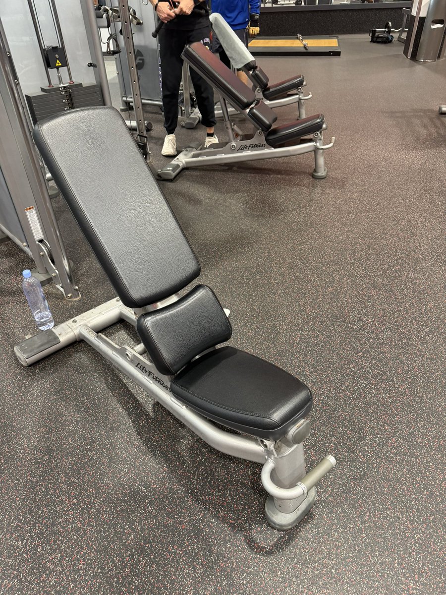 rileypool's tweet photo. @DeanTTraining This past weekend at the gym we had three of us doing it at the same time. https://t.co/MGOwVhN8VY