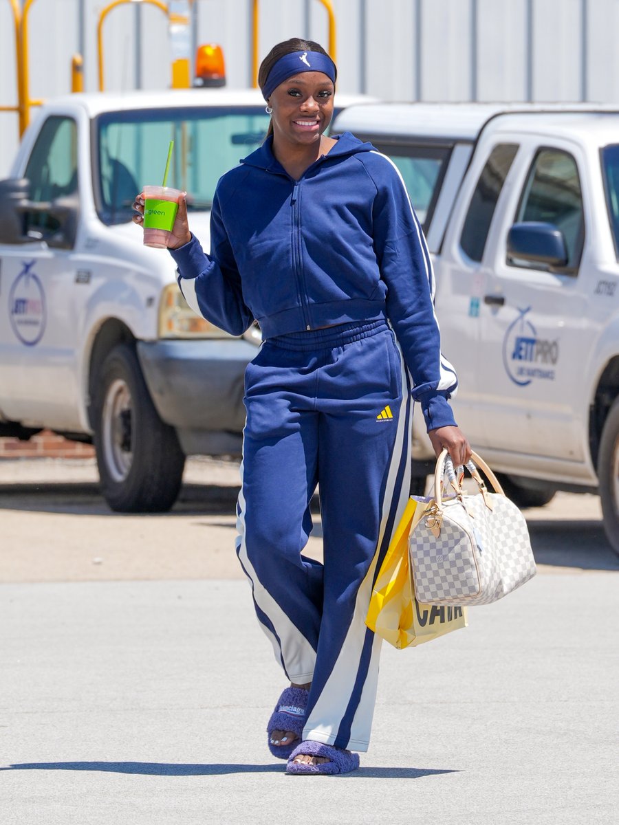 Indiana Fever tweet media