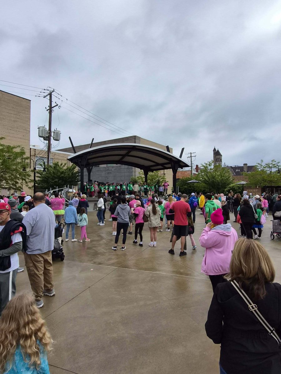 GregoryCorp's tweet photo. Gregory Industries was proud to serve as the presenting sponsor of Girls on the Run East Central Ohio last Saturday. 💜

To learn more or get involved, visit: https://t.co/u6hDLQmIH3

#GregoryIndustries https://t.co/6dvOfTzvx4