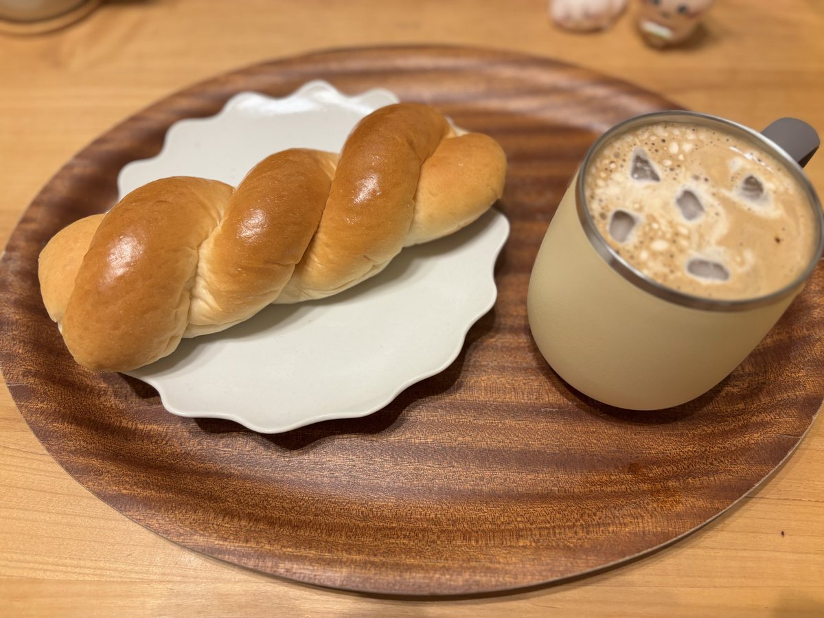 毎日パン食べる人 tweet media