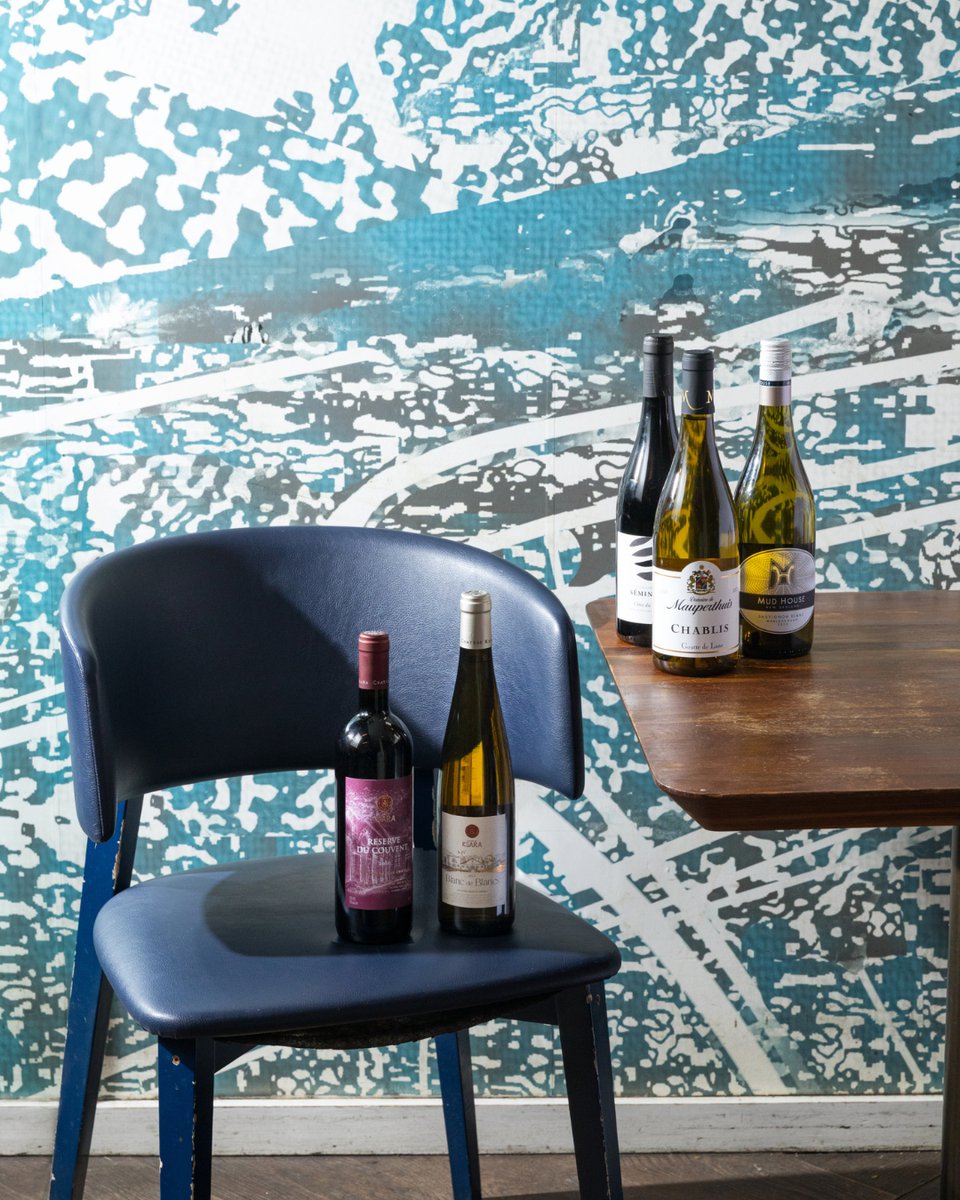 TabuleToronto's tweet photo. It’s BYOB night – bring your own bottle! 

Settle into a cozy spot for the night with your favourite wine...and free corkage! Every Monday at our Queen, Yonge, and Oakville locations.🍷✨

Let us know what you're bringing! https://t.co/zByvWYgDxt